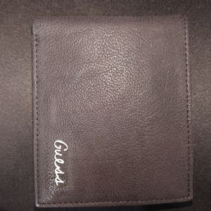 NEW Guess bifold wallet
